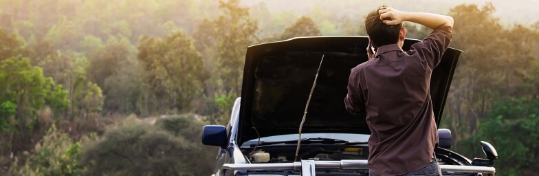 Assitência 24 Horas - Pessoa ligando para Oestr Truck Brasil